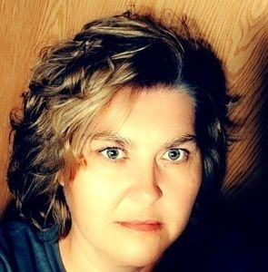 Meet your Posher, Candace